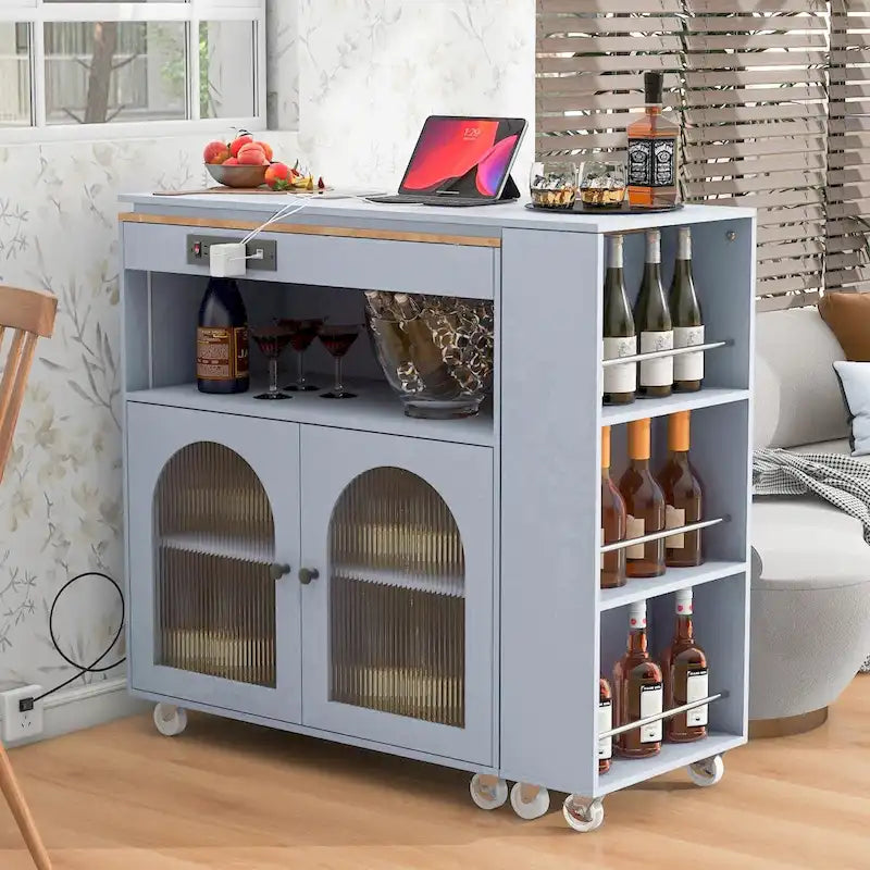 Îlot de cuisine roulant : Table extensible, prises de courant, portes vitrées